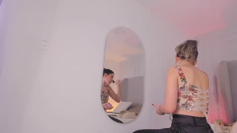 Chloe online show from 11-27-25, 12:18