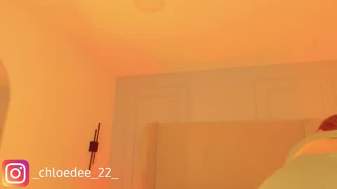 Chloe online show from 02-22-26, 12:15