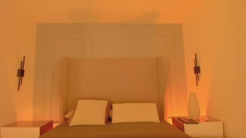 Chloe online show from 04-06-26, 11:55