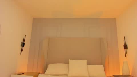 Chloe online show from 04-24-26, 12:07