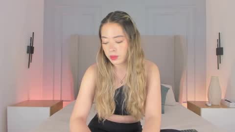 Chloe online show from 06-08-26, 11:54