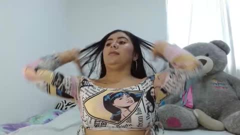 Snapshot of chloe_dolce chatting on 10-24-25, 10:06 chloe_dolce online show from 10-24-25, 10:06