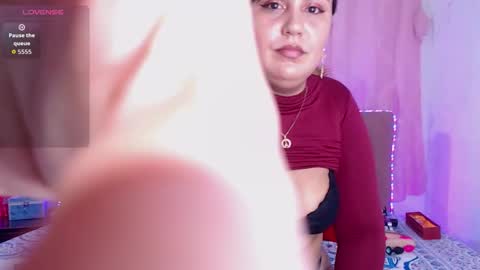 Snapshot of chloe_ev4ns chatting on 10-01-25, 12:16 Chloe online show from 10-01-25, 12:16