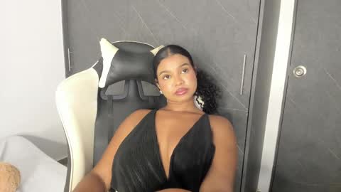 chloe online show from 05-07-26, 12:16