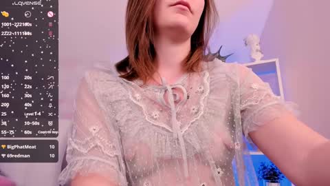 Snapshot of chloe_jeense chatting on 02-06-25, 12:05 Chloe online show from 02-06-25, 12:05