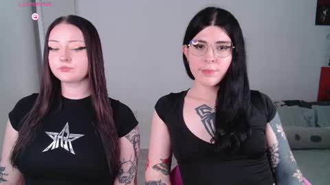 Snapshot of chloe_levine chatting on 07-24-26, 10:30 Chloe Levine online show from 07-24-26, 10:30
