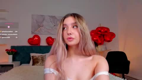 Chloe Lov GTM2 Mon Tue Thu Sat Sun 0400am - 1030m online show from 02-13-25, 04:22