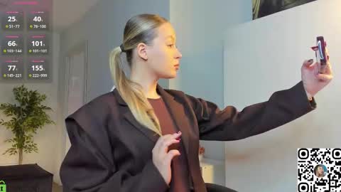 Chloe Lov GTM2 Mon Tue Thu Sat Sun 0400am - 1030m online show from 11-29-25, 12:57