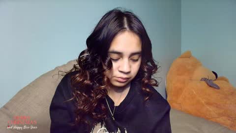 Snapshot of chloe_maia1 chatting on 01-08-25, 02:14 AMY online show from 01-08-25, 02:14