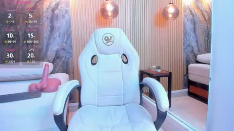  CHLOE  online show from 09-24-25, 07:39