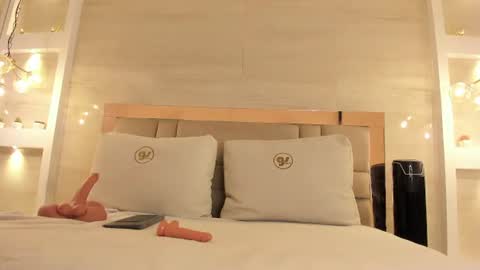 Snapshot of chloe_murray chatting on 06-29-26, 11:21 CHLOE online show from 06-29-26, 11:21