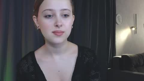  Chloe  online show from 10-03-25, 01:57