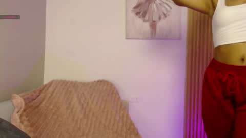 chloe_peach_ online show from 04-24-26, 01:35