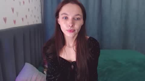 Snapshot of chloe_sunny chatting on 11-30-25, 12:42 Chloe online show from 11-30-25, 12:42