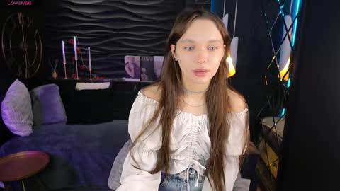 Chloe online show from 04-24-26, 09:06