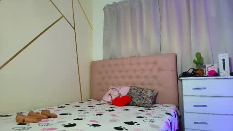 Lulu  online show from 04-29-26, 09:32