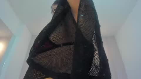 Snapshot of chloe_thomsoon chatting on 04-23-26, 11:42 chloe_thomsoon online show from 04-23-26, 11:42