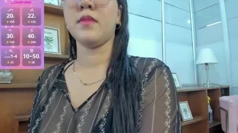 Snapshot of chloe_thomsoon chatting on 06-06-26, 08:02 chloe_thomsoon online show from 06-06-26, 08:02