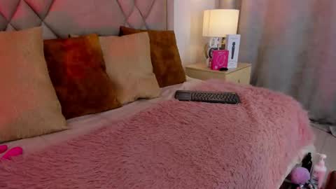 chloe_wilson7 online show from 11-28-25, 02:03