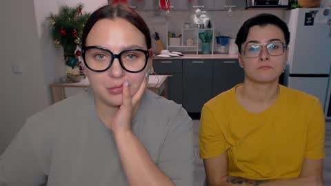 Eva and Sandra online show from 12-26-24, 09:47