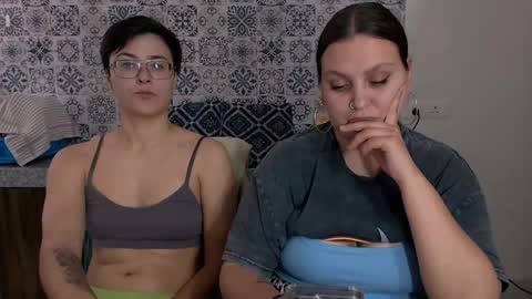 Eva and Sandra online show from 02-15-25, 05:30