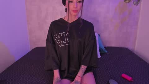  3 online show from 01-30-25, 08:11