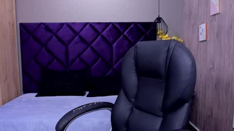 Snapshot of chloecampbell03 chatting on 10-26-25, 03:29 chloecampbell03 online show from 10-26-25, 03:29