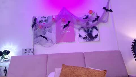 Snapshot of chloeferreira chatting on 10-23-25, 12:32 chloeferreira online show from 10-23-25, 12:32