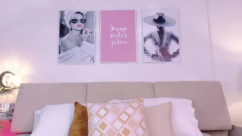 chloeferreira online show from 04-09-26, 01:49