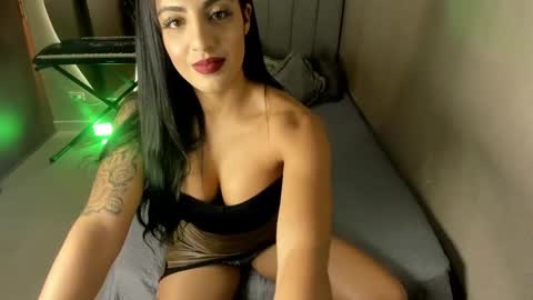 Snapshot of chloeharlan_ chatting on 12-21-24, 11:34 Laura  independent model online show from 12-21-24, 11:34