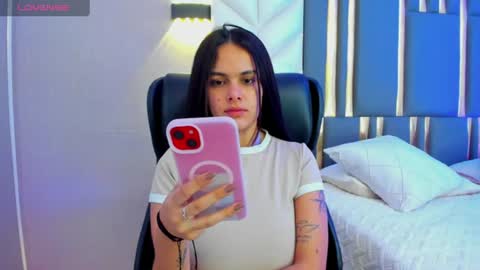  Chloe Harper  online show from 07-11-26, 12:30
