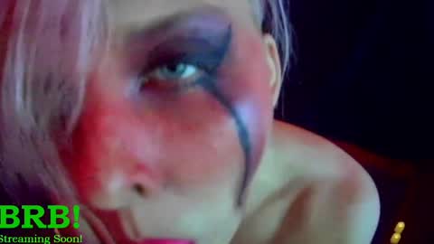 Chloekissxo online show from 03-08-25, 06:37