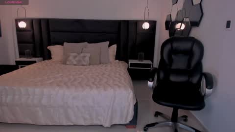 Snapshot of chloemanson chatting on 12-28-24, 08:25 Chloe OF chloemanson online show from 12-28-24, 08:25