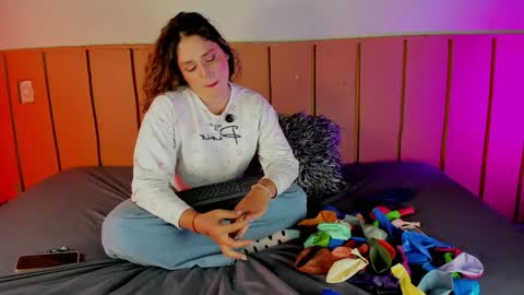 chloemonet_ online show from 06-02-26, 09:39