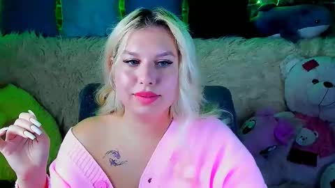 Snapshot of chloericci chatting on 09-21-25, 09:16 ChloeRicci online show from 09-21-25, 09:16