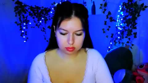 Snapshot of chloericci chatting on 12-18-25, 11:16 ChloeRicci online show from 12-18-25, 11:16