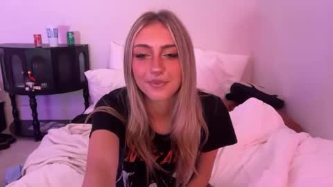 chloeros3e online show from 09-30-25, 10:20