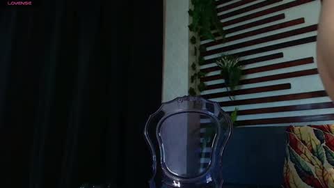 .. Chloe .. online show from 01-15-26, 03:00