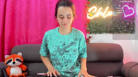 Snapshot of chloesmithx__ chatting on 01-24-25, 03:11 Chloe online show from 01-24-25, 03:11