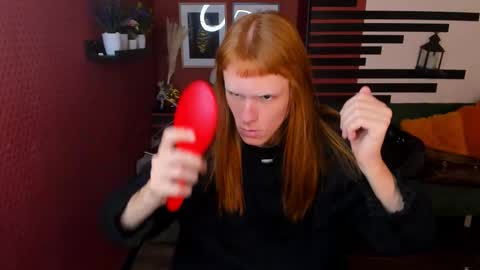 Chloe online show from 12-15-25, 02:21