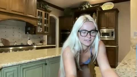 Chloe Babe online show from 04-29-26, 07:12