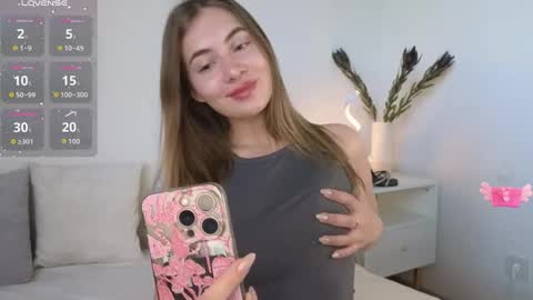 Snapshot of chloi_hes chatting on 09-23-25, 08:50 chloi_hes online show from 09-23-25, 08:50