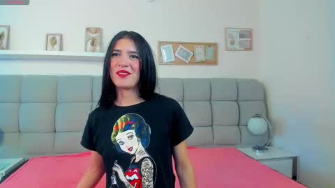 Snapshot of chlooe_zoe chatting on 11-12-25, 07:13 chlooe_zoe online show from 11-12-25, 07:13