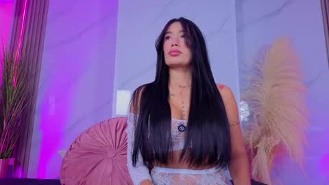 Snapshot of chlooee_ chatting on 06-10-26, 02:01 Chlooe online show from 06-10-26, 02:01