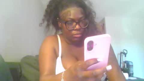 Snapshot of choclattee24 chatting on 03-09-26, 07:29 lightchocolate online show from 03-09-26, 07:29