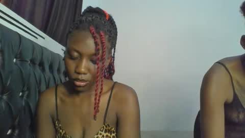 chocobear22 online show from 11-11-25, 12:05