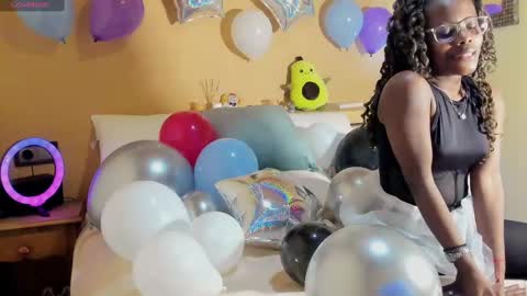 Snapshot of chocolandra_10 chatting on 01-11-25, 05:40 Amber online show from 01-11-25, 05:40