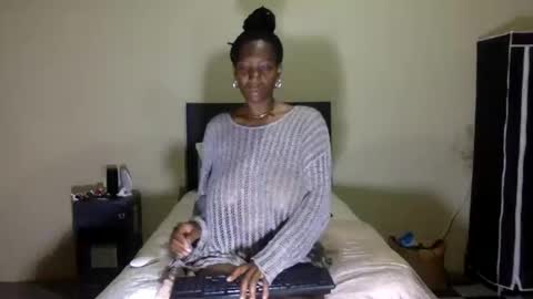 Exotic Chocolate online show from 11-11-25, 02:33