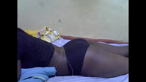 chocolate_baby3 online show from 12-19-25, 07:21