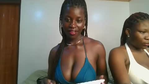 Snapshot of chocolate_iva chatting on 10-11-25, 10:14 Iva online show from 10-11-25, 10:14